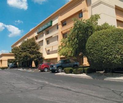фото отеля La Quinta Inn & Suites Chicago Tinley Park