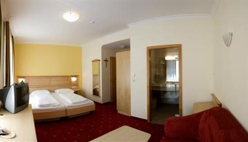 фото отеля Hotel Weisser Hirsch