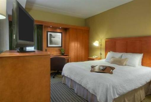 фото отеля Hampton Inn Wheeling