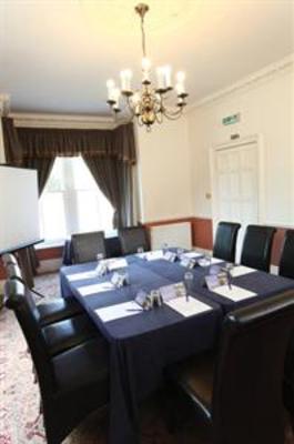 фото отеля BEST WESTERN The Gatehouse Hotel