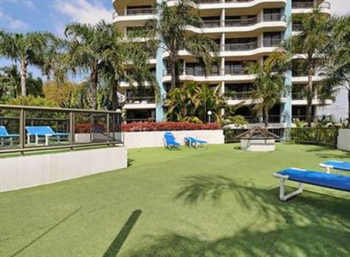 фото отеля Holiday North Apartments Gold Coast