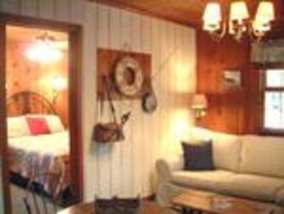 фото отеля Cottage Inn