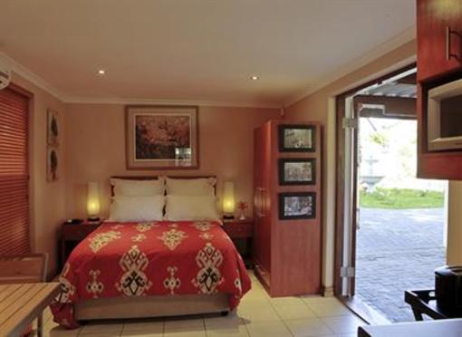 фото отеля The Oak and Vine Guest House Cape Town