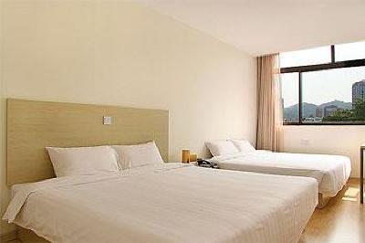 фото отеля V-inn Hotel