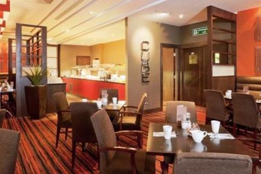 фото отеля Crowne Plaza London-Gatwick Airport