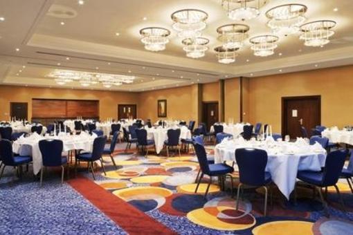 фото отеля Crowne Plaza London-Gatwick Airport