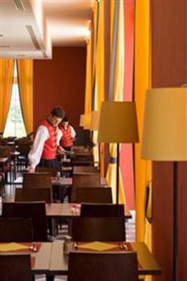 фото отеля Magic Circus Hotel Magny-le-Hongre
