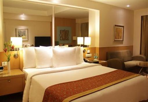 фото отеля Courtyard by Marriott Chennai