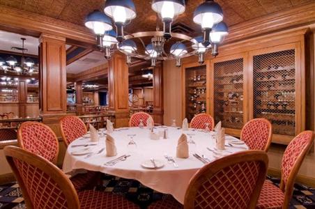 фото отеля Hilton Grand Rapids Airport