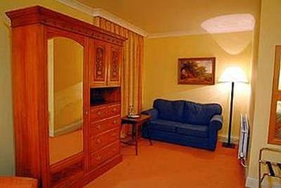 фото отеля Blarney Castle Hotel