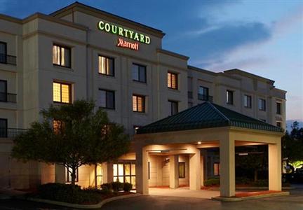 фото отеля Courtyard Buffalo Amherst