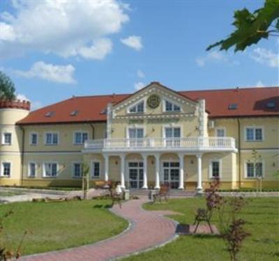 фото отеля Dwor Dziekanow