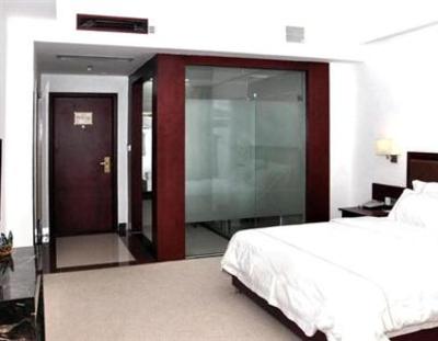 фото отеля V Crown Holiday Hotel