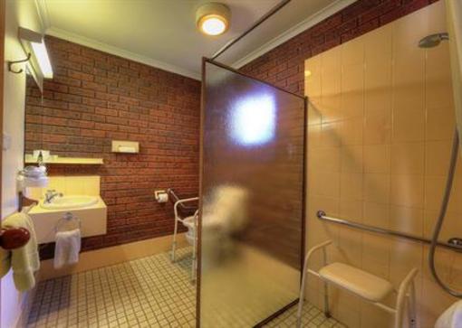 фото отеля Tanjil Motor Inn