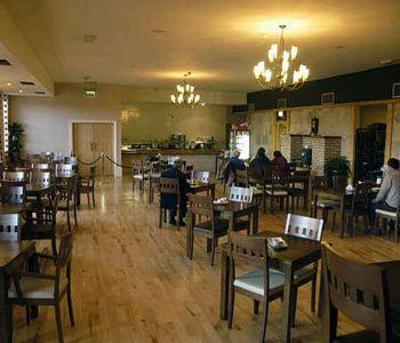 фото отеля Kelly's Gateway Hotel Swinford