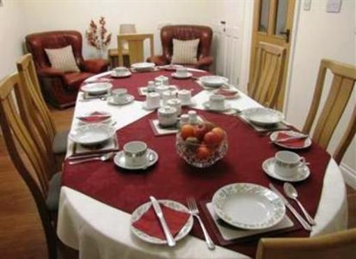 фото отеля Liongate House Bed and Breakfast Yeovil