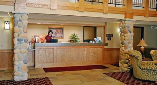 фото отеля AmericInn Hotel & Suites Mounds View