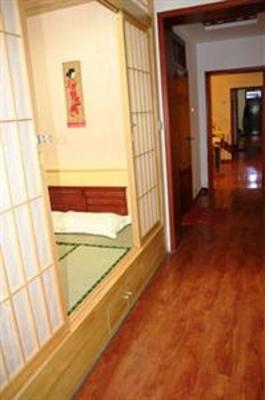фото отеля Zifengyuan Internatianl Youth Hostel