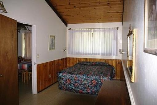 фото отеля Fern River Resort Motel