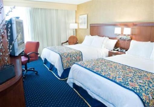 фото отеля Courtyard by Marriott Boston Marlborough
