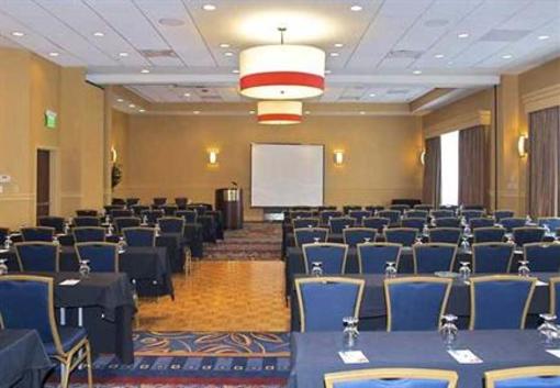 фото отеля Courtyard by Marriott Boston Marlborough
