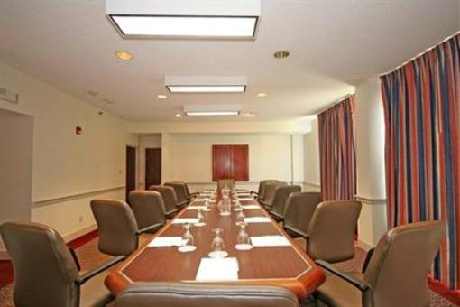 фото отеля Holiday Inn Wilmington (North Carolina)