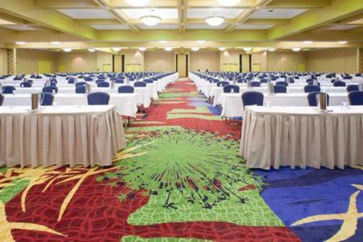 фото отеля Hotel Elegante Conference & Event Center