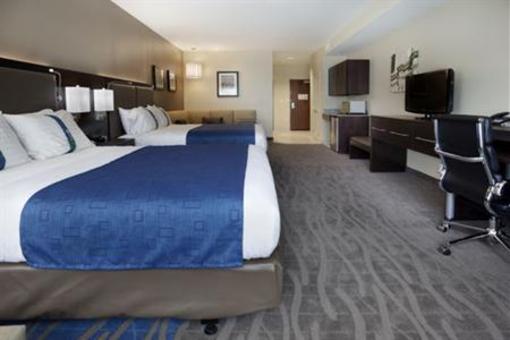 фото отеля Holiday Inn Hotel & Suites San Antonio Northwest