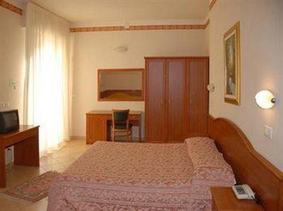 фото отеля Perticari Hotel