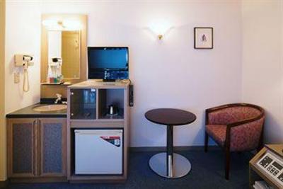 фото отеля Hotel Apaiser Yokohama