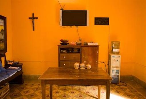 фото отеля Hostal Santa Lucia