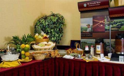 фото отеля Embassy Suites Seattle - Tacoma International Airport