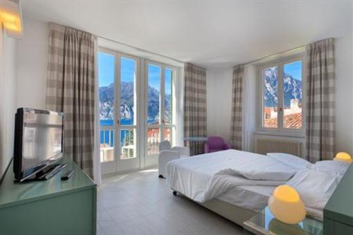 фото отеля Hotel Lago di Garda Nago-Torbole