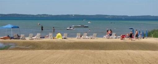 фото отеля North Shore Inn Traverse City