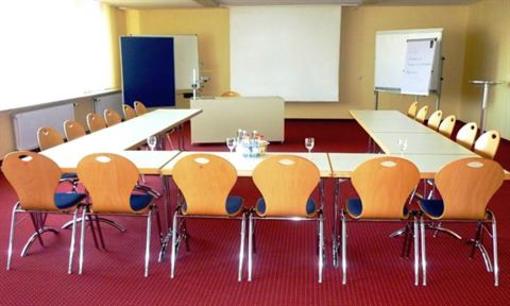 фото отеля Kongress-Hotel im Kolpinghaus St. Erhard