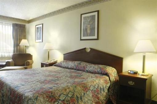 фото отеля Best Western Inn Gonzales