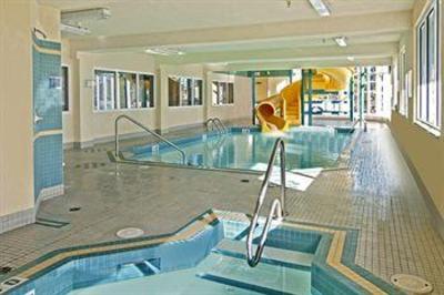 фото отеля Comfort Inn & Suites University