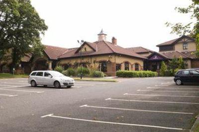 фото отеля Premier Inn East Glasgow