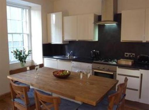 фото отеля Worlds End Close Apartment