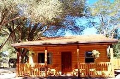 фото отеля Austin's Chuckwagon Lodge and General Store