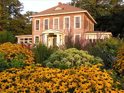 фото отеля Shorecrest Bed and Breakfast and Beach House