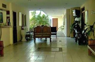 фото отеля Blue Pacific Suites