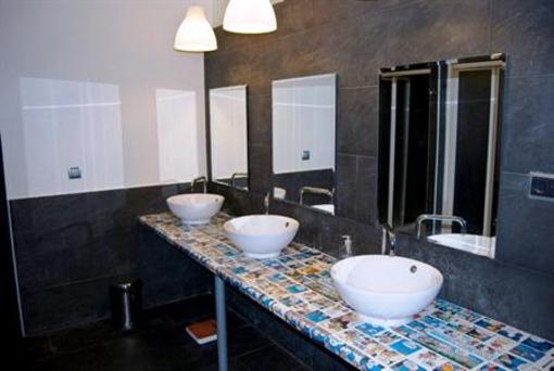 фото отеля Mediterranean Youth Hostel