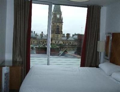 фото отеля Premier Apartments Liverpool