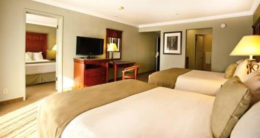 фото отеля Best Western Forest Park Inn Gilroy