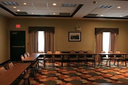 фото отеля Hampton Inn & Suites Brownsburg