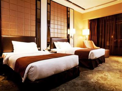фото отеля Grand Emperor Hotel