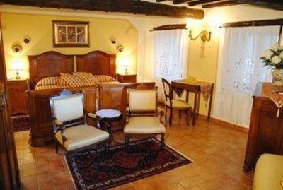 фото отеля Torre Sangiovanni Bed & Breakfast Todi