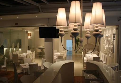 фото отеля Santi White Hotel Phuket