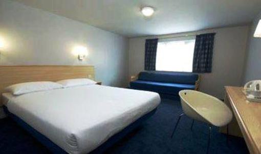 фото отеля Travelodge Okehampton Whiddon Down